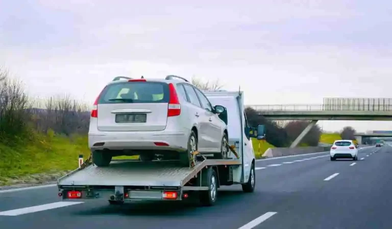 A partir del 4 de agosto cobrarán por remolque de vehículos mal estacionados