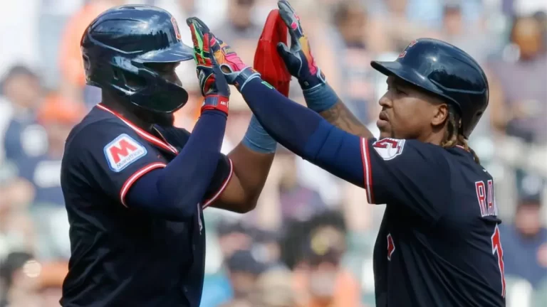 José Ramírez y los Guardianes barren a los Tigres y acechan la cima de la División Central