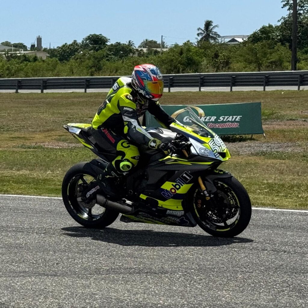 Wayner Veras es el mas rapido en dos ruedas