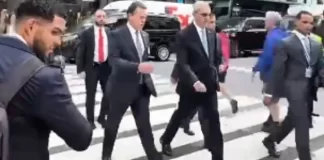 Abinader recorre a pie calles de Manhattan en medio de congestión durante agenda oficial