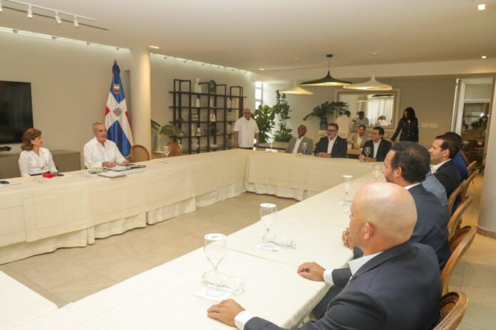 EL PRESIDENTE Y LA VICE