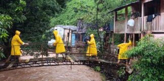 Lluvias asociadas a El Niño provocan inundaciones y cierres fronterizos en el norte de Argentina